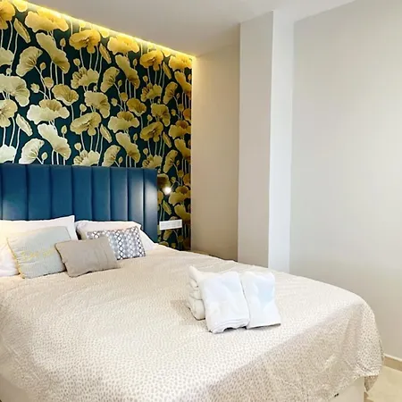 Santa Clara Cornisa Apartment Torremolinos